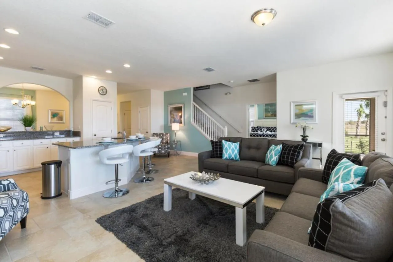 Solterra Resort: South-Facing 6-Bed Pool Home with Resort Amenities Davenport 0*,  United States